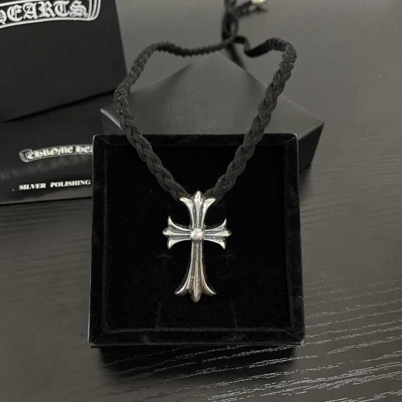 Ch**me He**ts necklaces